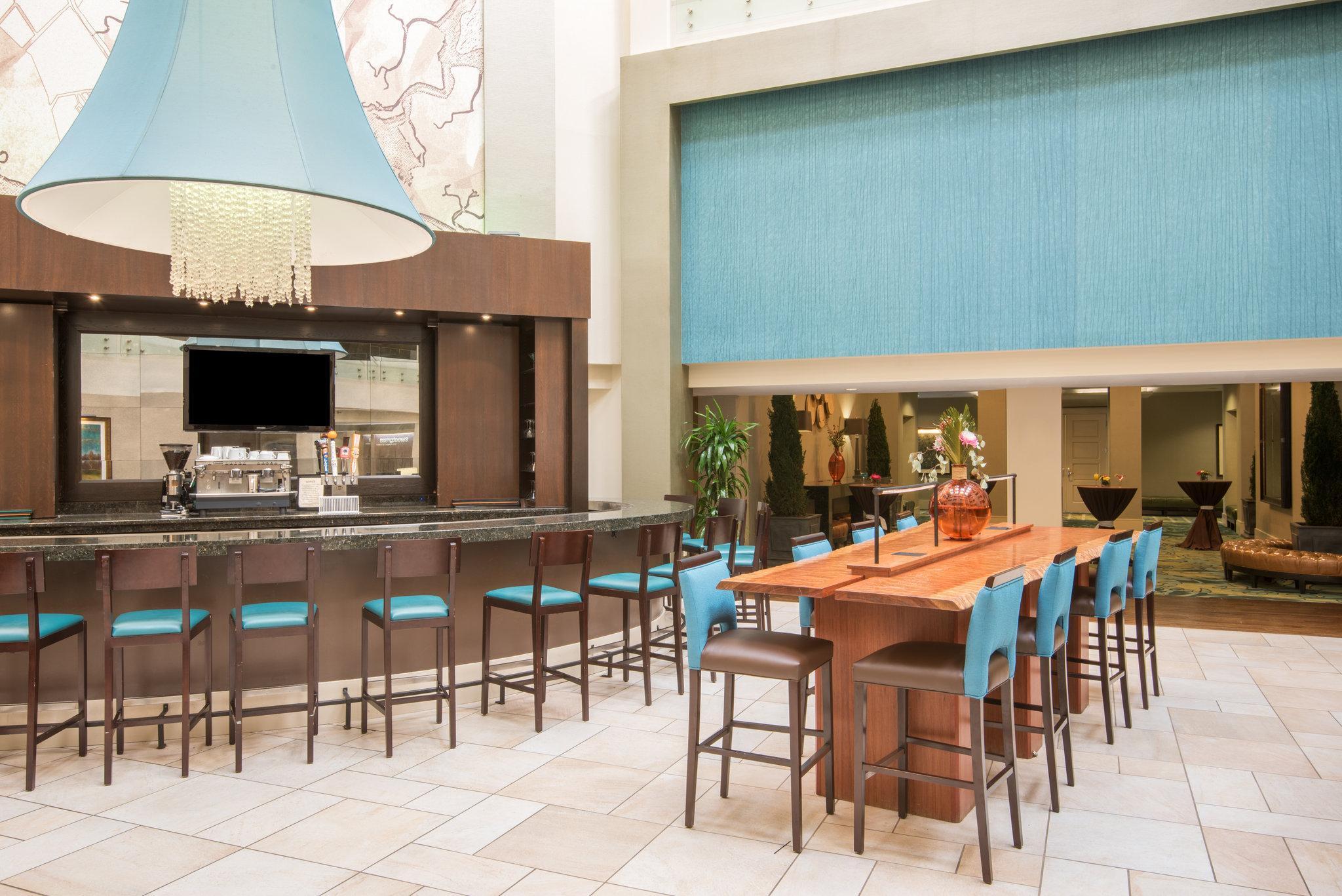 Crowne Plaza Charleston By Ihg Hotel North Charleston Exterior photo