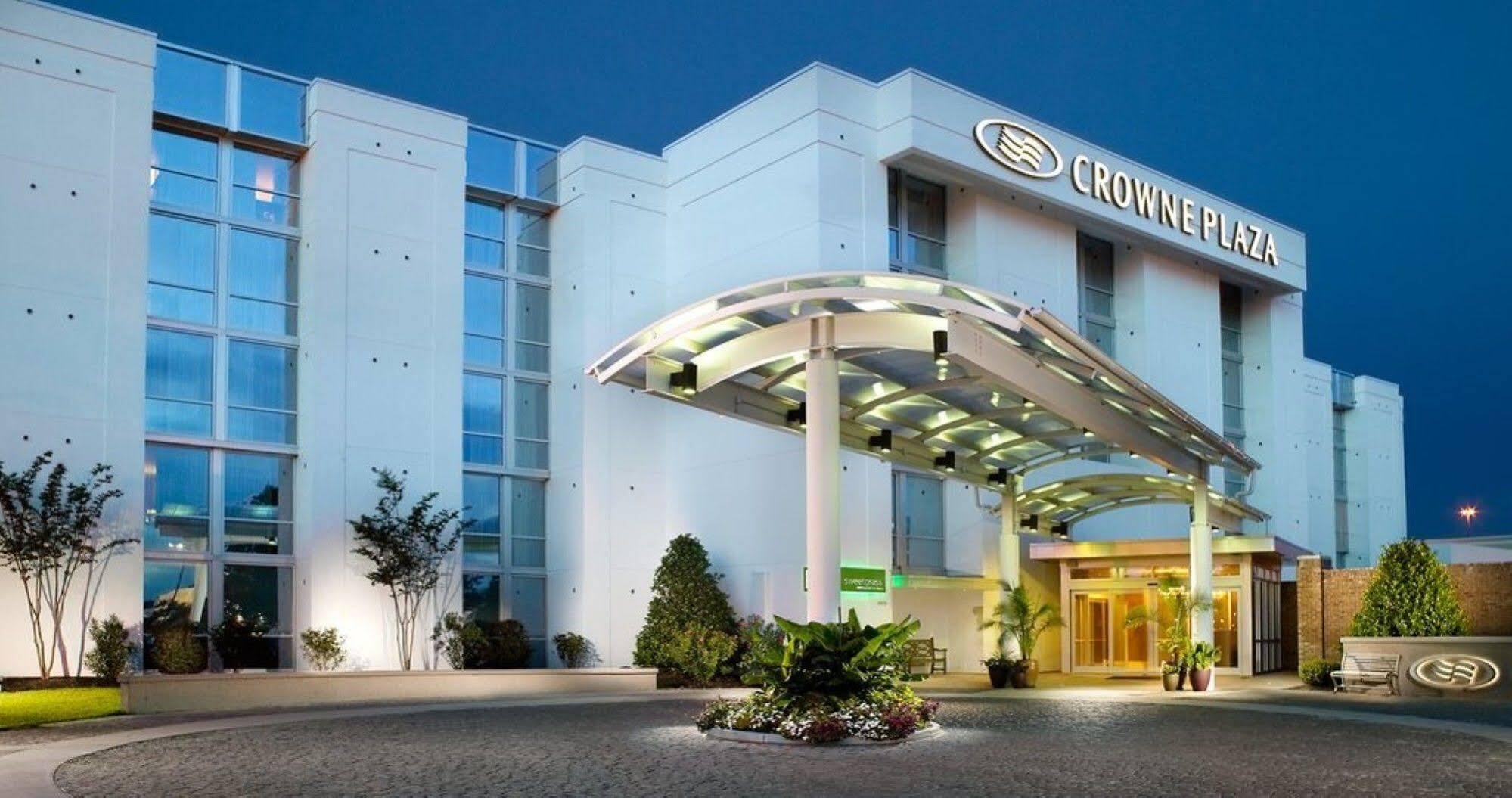 Crowne Plaza Charleston By Ihg Hotel North Charleston Exterior photo